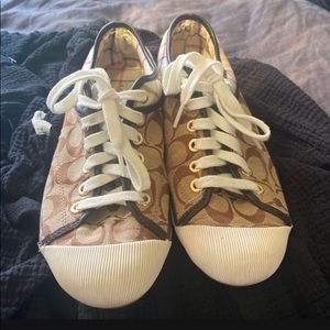 Coach sneakers size 8